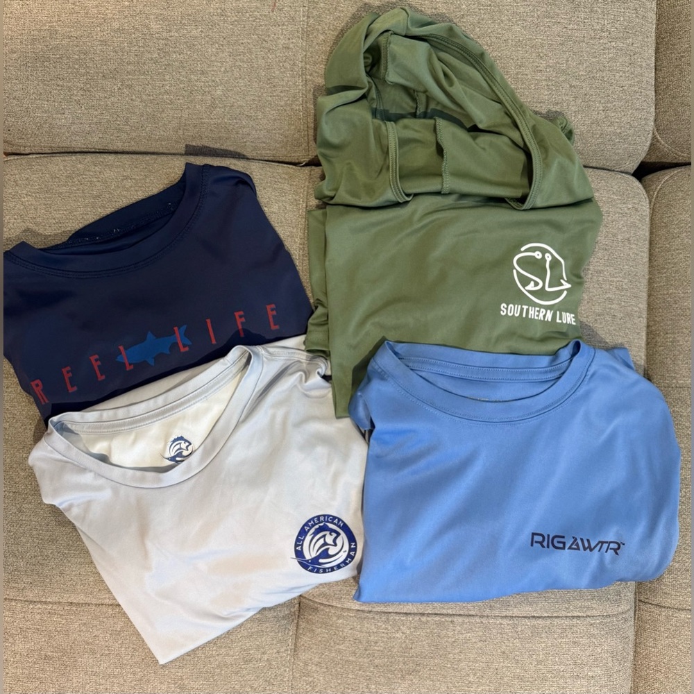 LOT of 4 men’s large drifit long sleeve fishing style shirts